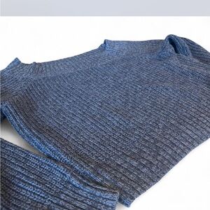 Chunky knit gray women’s cropped Hollister sweater